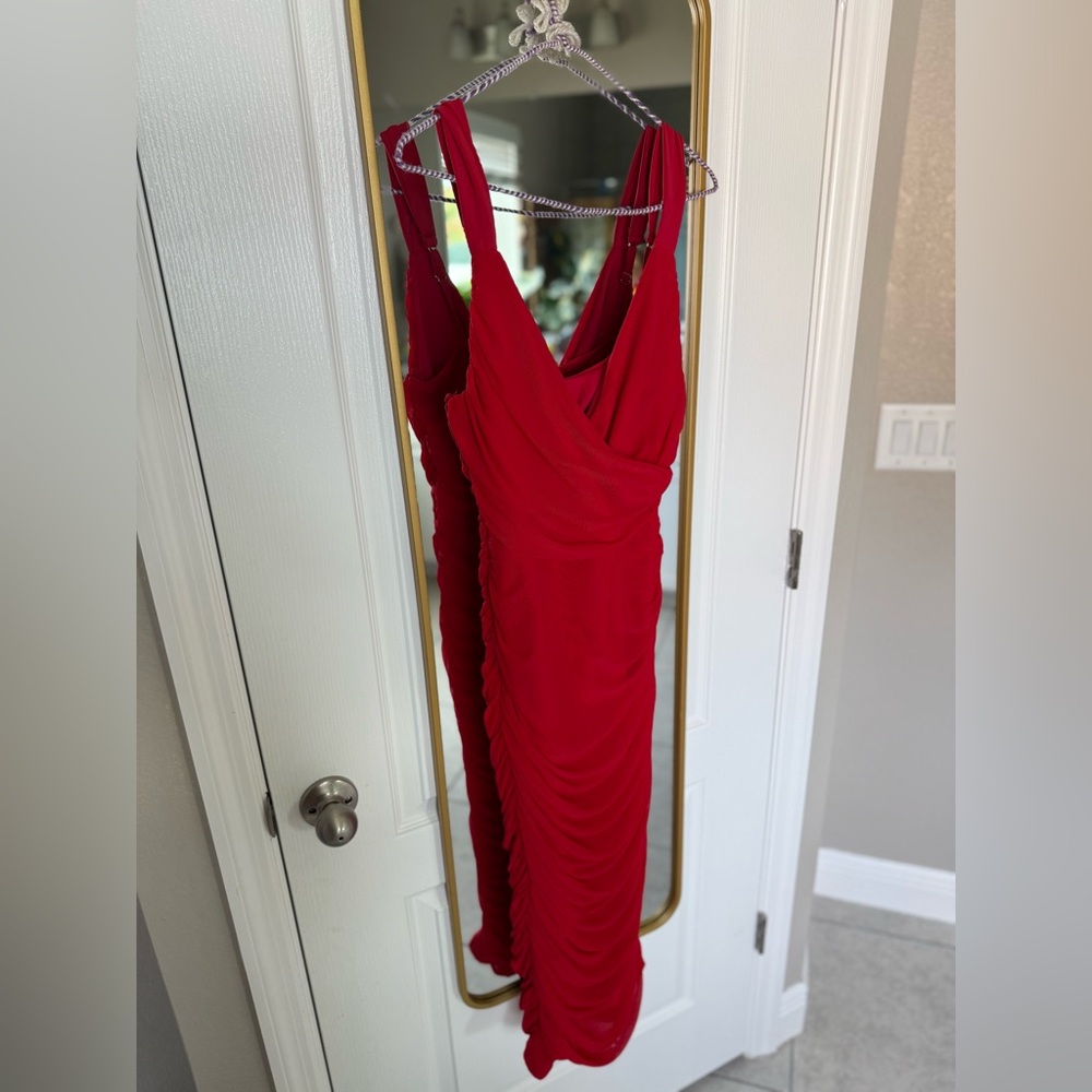 Red Ruched Sleeveless V-Neck Dress
